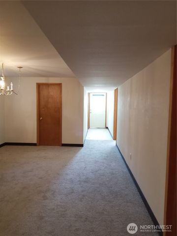 20868 SE RD 2, Warden, WA 98857