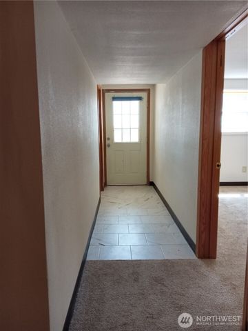 20868 SE RD 2, Warden, WA 98857