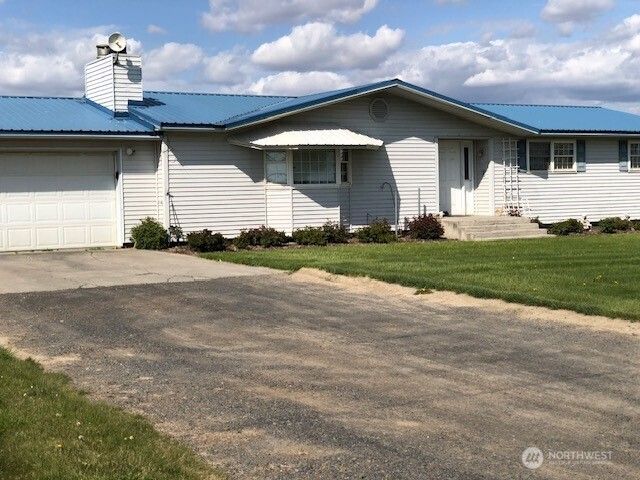 20868 SE RD 2, Warden, WA 98857