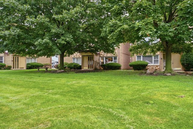 3180 W Meadow Lane Drive 43, Merrionette Park, IL 60803