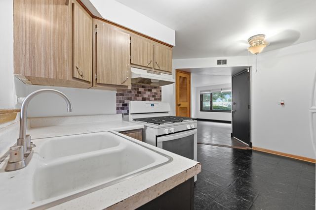 3180 W Meadow Lane Drive 43, Merrionette Park, IL 60803