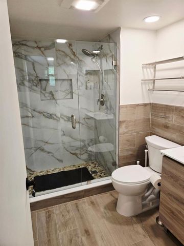 9923 S Hollybrook Lake Drive S 310, Pembroke Pines, FL 33025