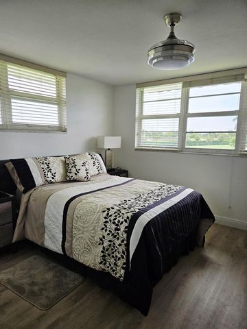 9923 S Hollybrook Lake Drive S 310, Pembroke Pines, FL 33025