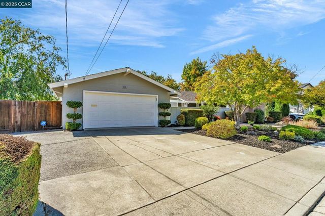 9483 Olympia Fields Dr, San Ramon, CA 94583