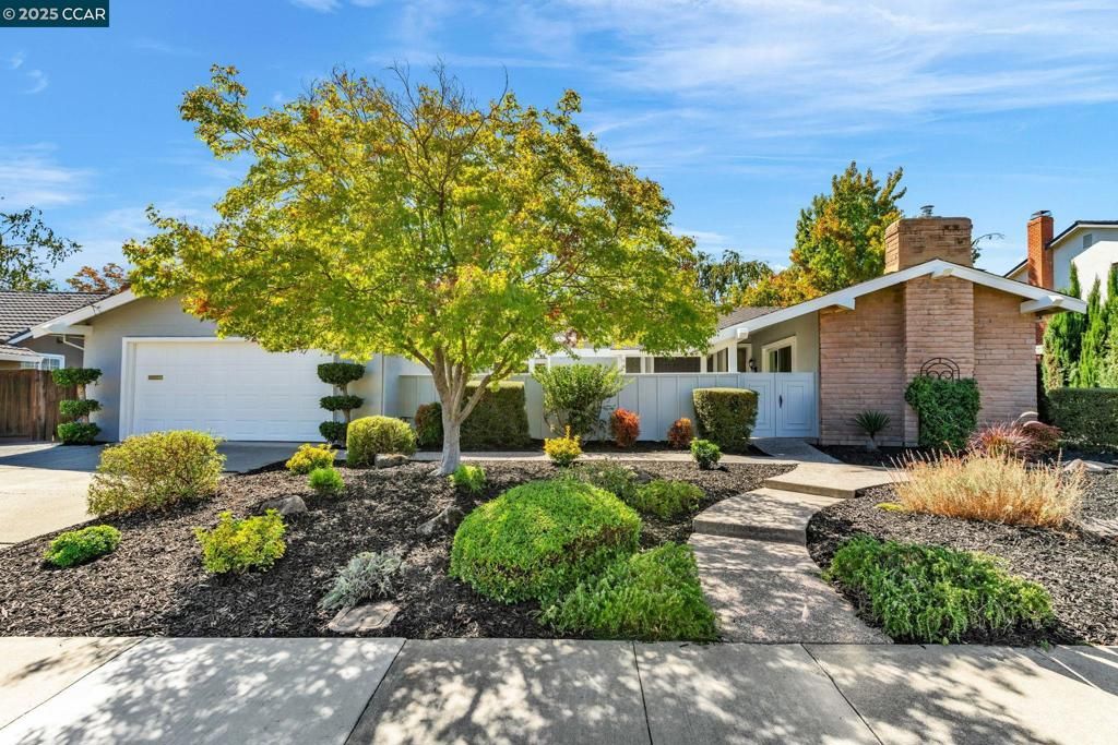 9483 Olympia Fields Dr, San Ramon, CA 94583