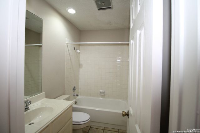10305 VIGILANTE Trail, Converse, TX 78109