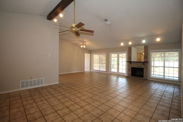 10305 VIGILANTE Trail, Converse, TX 78109