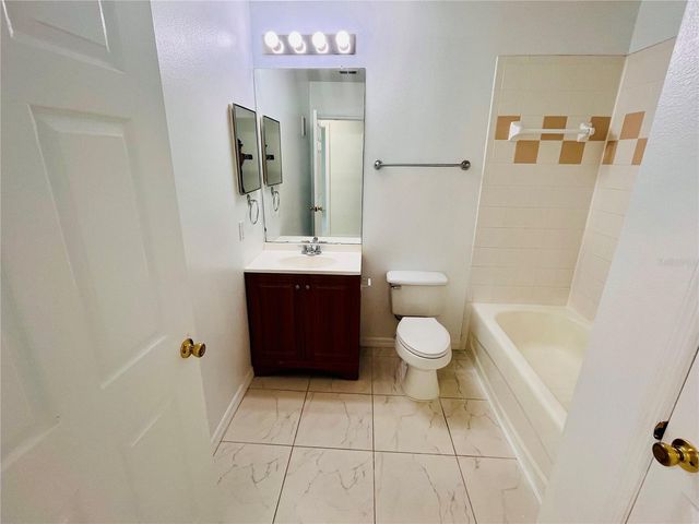 6524 SWISSCO DRIVE 1012, Orlando, FL 32822