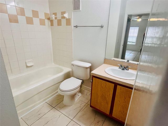 6524 SWISSCO DRIVE 1012, Orlando, FL 32822