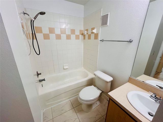 6524 SWISSCO DRIVE 1012, Orlando, FL 32822