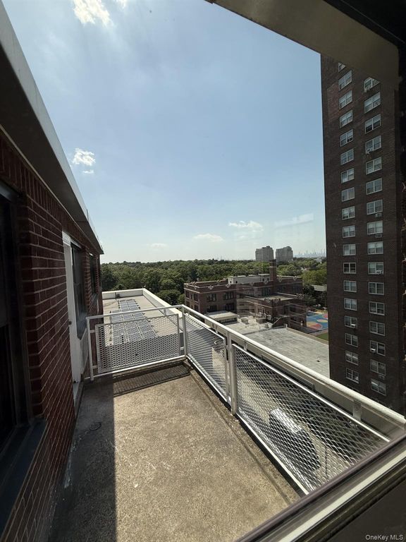 123-40 83 Avenue 11E, Kew Gardens, NY 11435 — photo 3