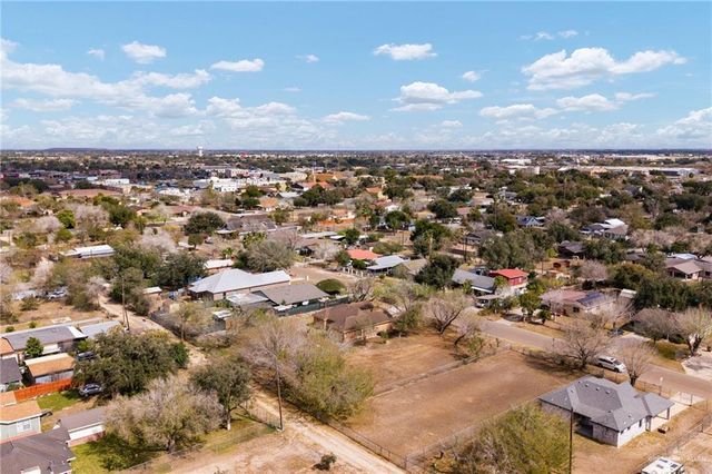 425 S 7th Street, Donna, TX 78537