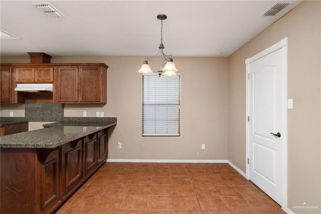 425 S 7th Street, Donna, TX 78537