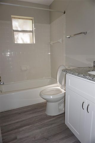 3022 Helmsley Drive, Pearland, TX 77584