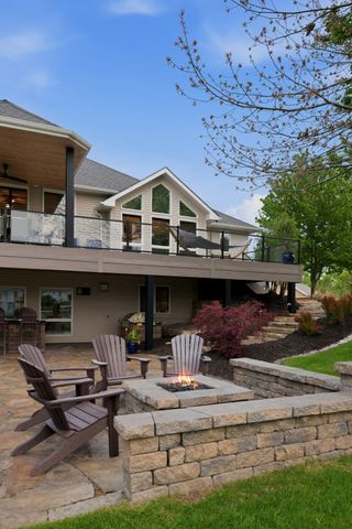 4408 N 17TH Street, Carter Lake, IA 51510