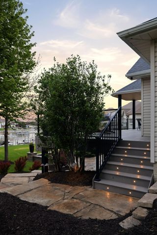 4408 N 17TH Street, Carter Lake, IA 51510