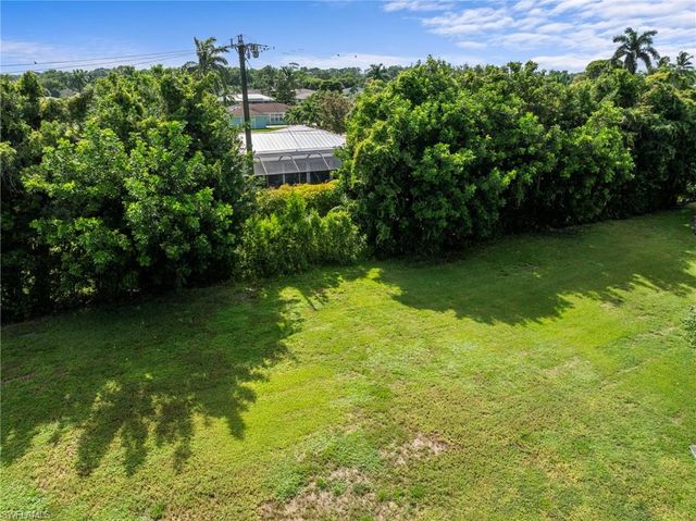 720 Teryl RD 2, Naples, FL 34112