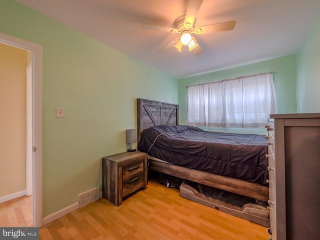 228 HOFFMAN RD, Ridley Park, PA 19078