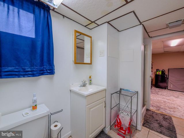 228 HOFFMAN RD, Ridley Park, PA 19078