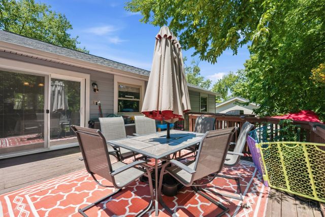 8242 Ravenwood Way, West Chester, OH 45069