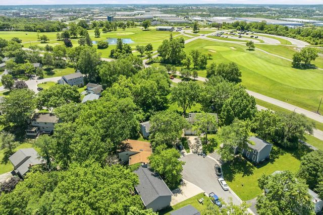 8242 Ravenwood Way, West Chester, OH 45069