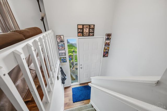 8242 Ravenwood Way, West Chester, OH 45069