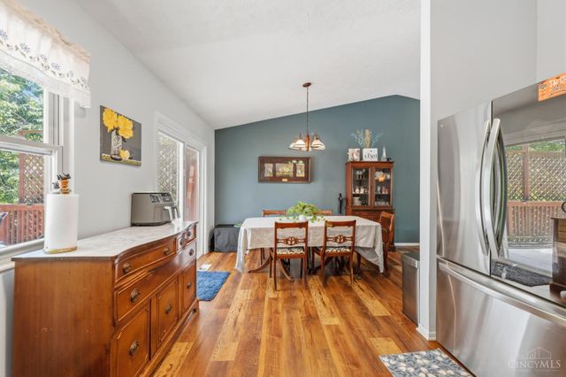 8242 Ravenwood Way, West Chester, OH 45069
