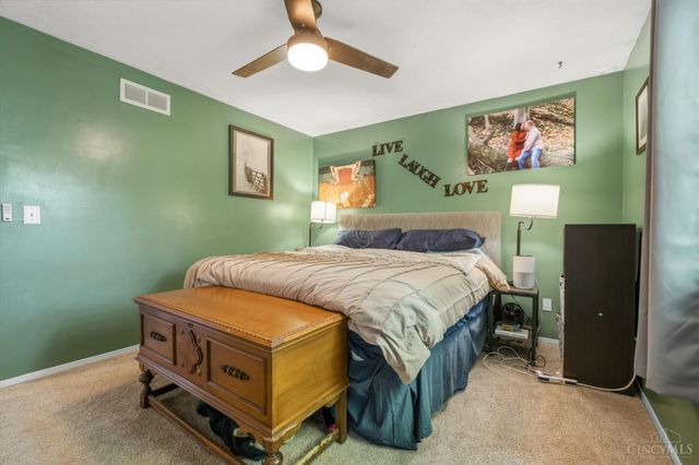 8242 Ravenwood Way, West Chester, OH 45069