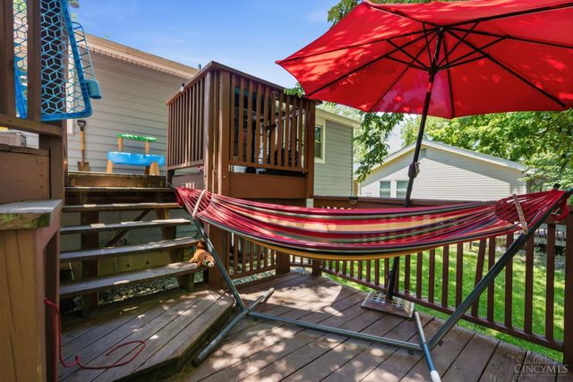 8242 Ravenwood Way, West Chester, OH 45069