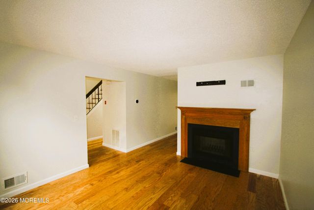 200 Daffodil Drive, Jackson, NJ 08527