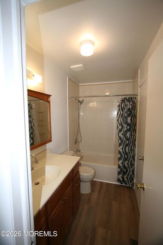 200 Daffodil Drive, Jackson, NJ 08527