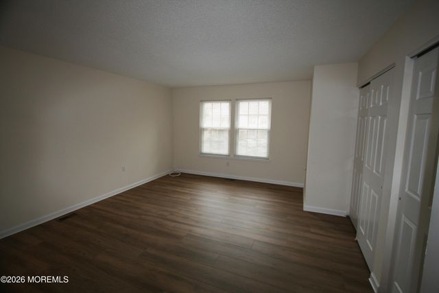 200 Daffodil Drive, Jackson, NJ 08527