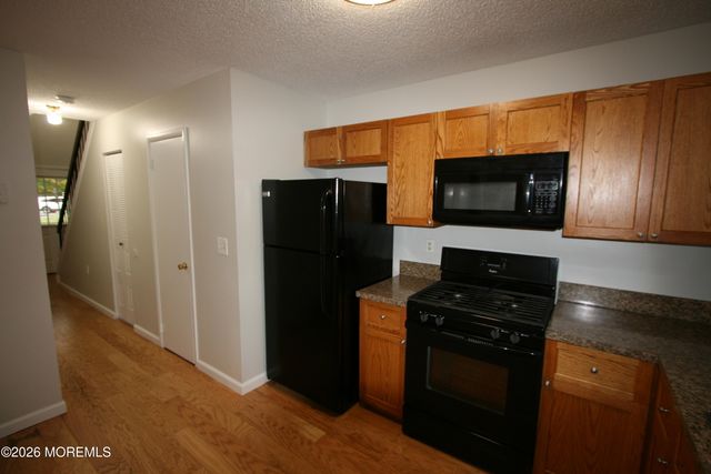 200 Daffodil Drive, Jackson, NJ 08527