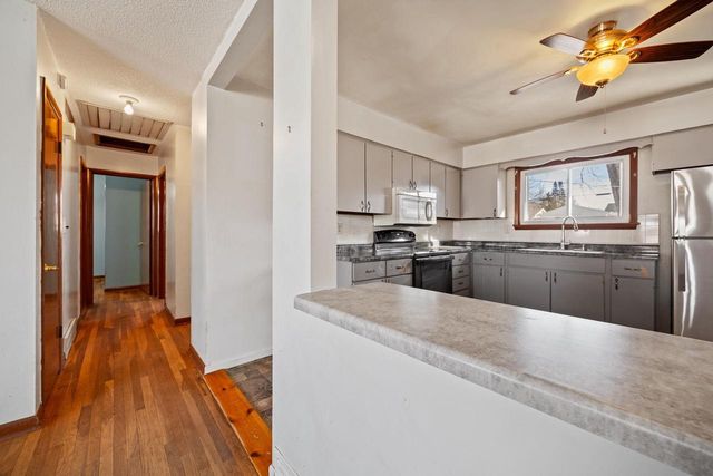 1517 S Arch Street, Janesville, WI 53546