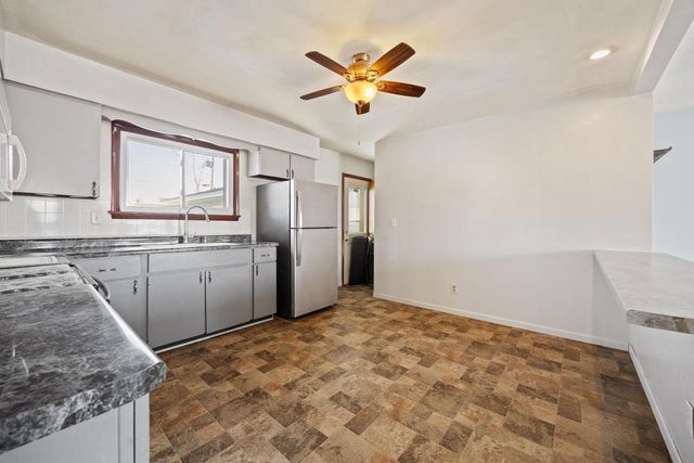 1517 S Arch Street, Janesville, WI 53546