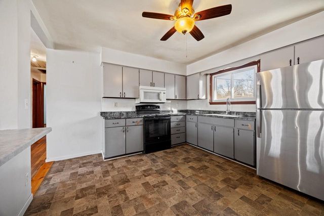 1517 S Arch Street, Janesville, WI 53546