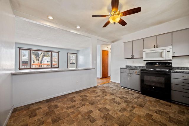 1517 S Arch Street, Janesville, WI 53546