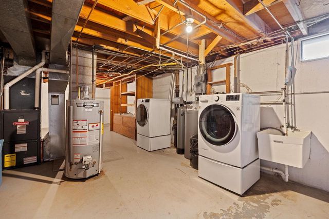 1517 S Arch Street, Janesville, WI 53546