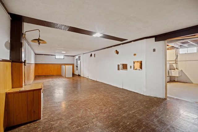 1517 S Arch Street, Janesville, WI 53546