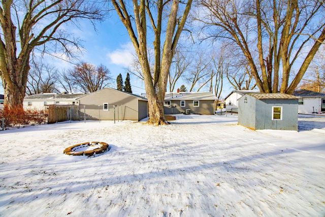 1517 S Arch Street, Janesville, WI 53546