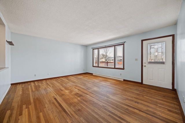 1517 S Arch Street, Janesville, WI 53546