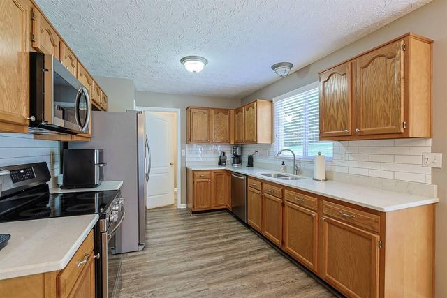 10420 Blacksmith Place, Florence, KY 41042