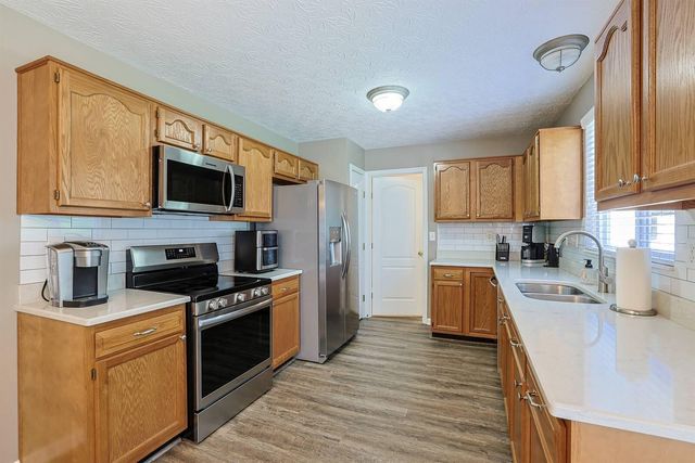 10420 Blacksmith Place, Florence, KY 41042