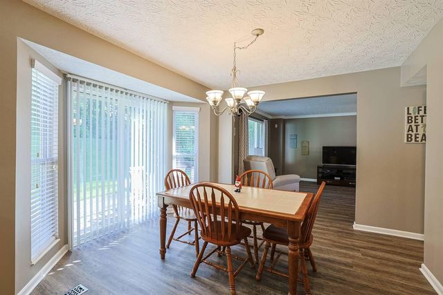10420 Blacksmith Place, Florence, KY 41042
