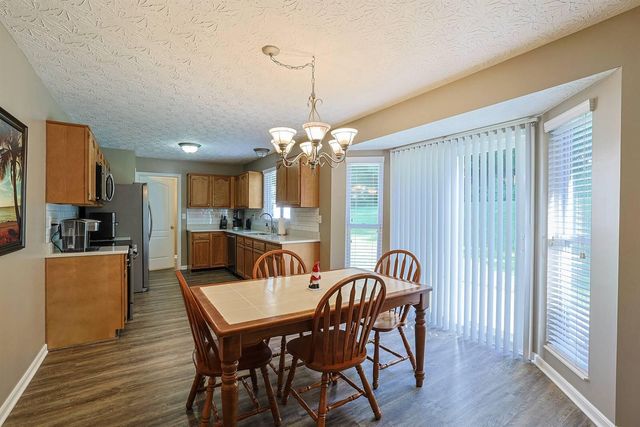 10420 Blacksmith Place, Florence, KY 41042