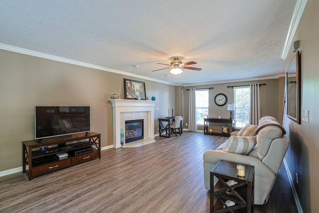 10420 Blacksmith Place, Florence, KY 41042