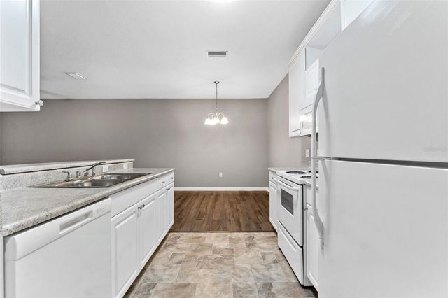 1008 HEMINGWAY CIRCLE 1008, Haines City, FL 33844