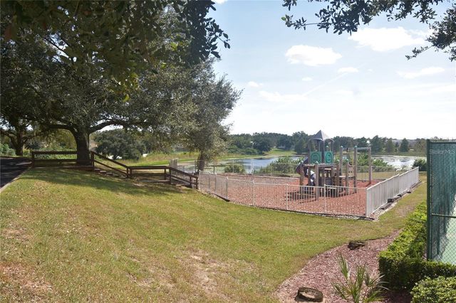 1008 HEMINGWAY CIRCLE 1008, Haines City, FL 33844