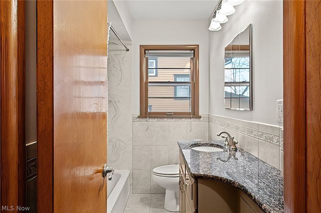 22 Youtz Avenue, Akron, OH 44301