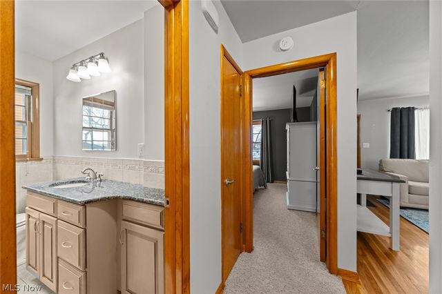 22 Youtz Avenue, Akron, OH 44301